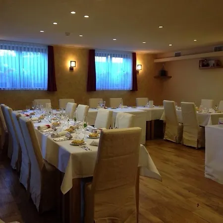 Cerna Louze 4* Branžež