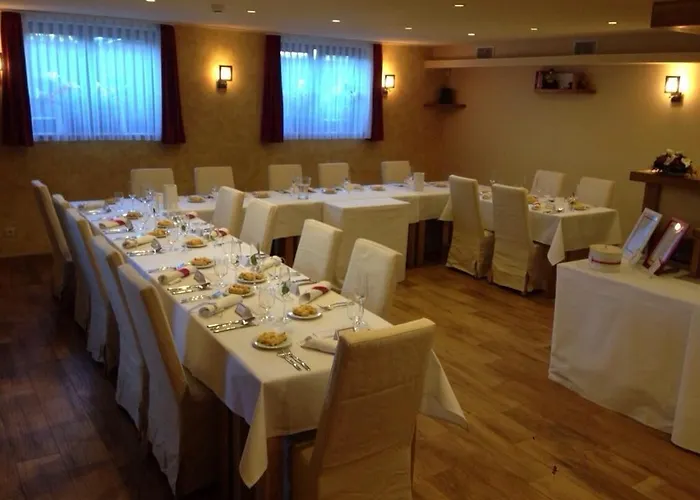 Cerna Louze Pensjonat 4*